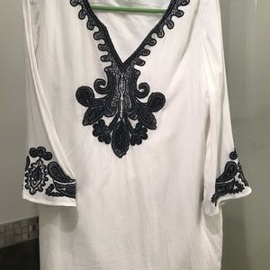 Ladies Top Chico’s size 2 US 12/14